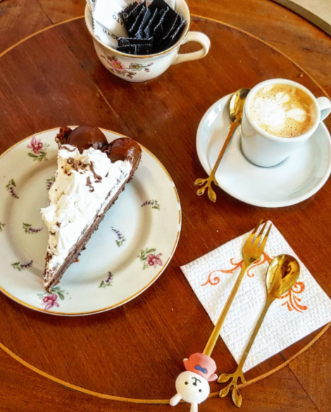 nessa cafe